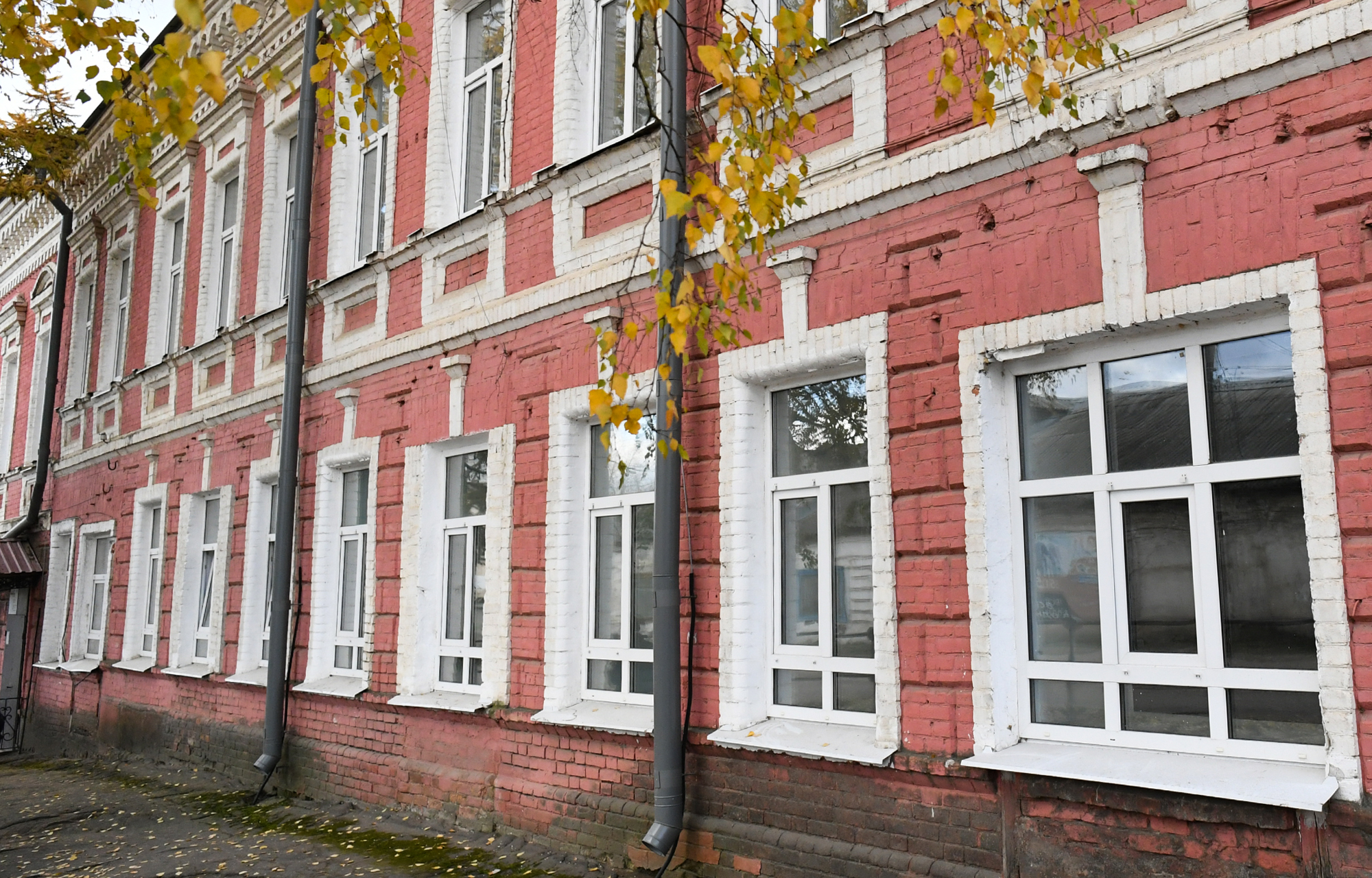 Для бежецкой школы №3 приобретут новые музыкальные инструменты и концертные костюмы для детей