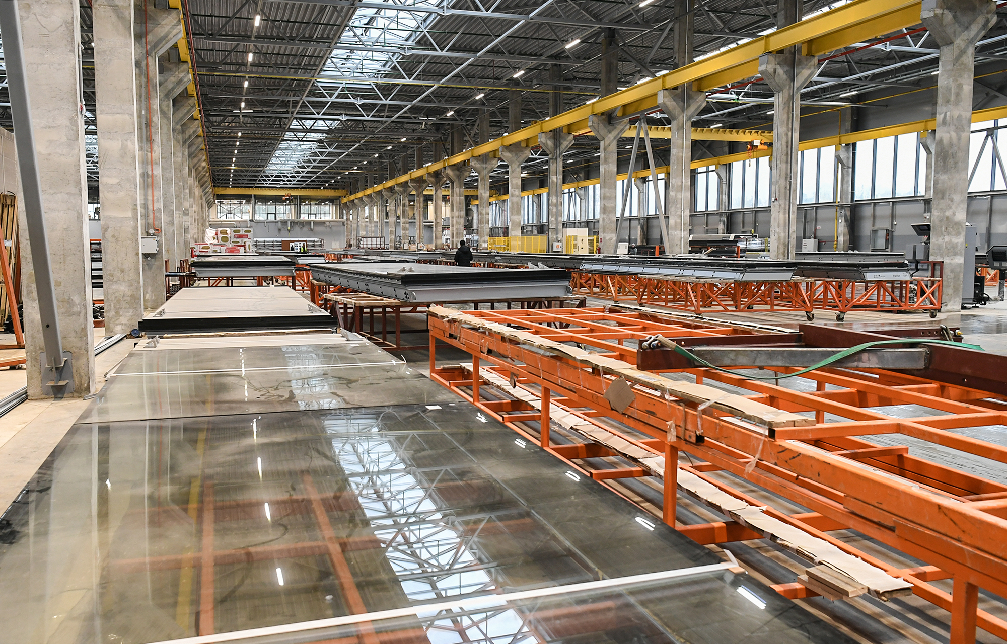 Игорь Руденя в Калининском округе ознакомился с ходом строительства завода «Фасад Технолоджис»