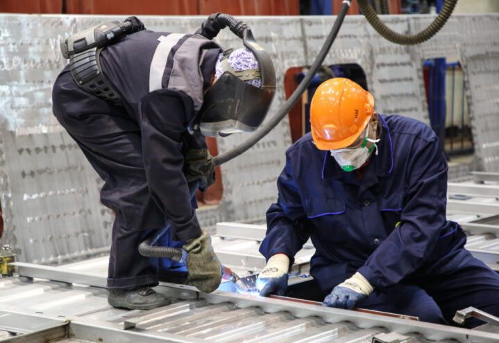 Участники проекта «Билет в будущее» знакомятся с разными профессиями в сфере современного производства Участники проекта «Билет в будущее» знакомятся с разными профессиями в сфере современного производства