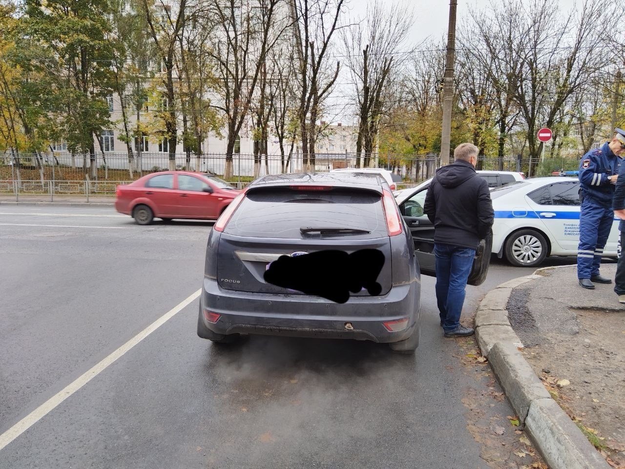 В Твери иномарка сбила женщину