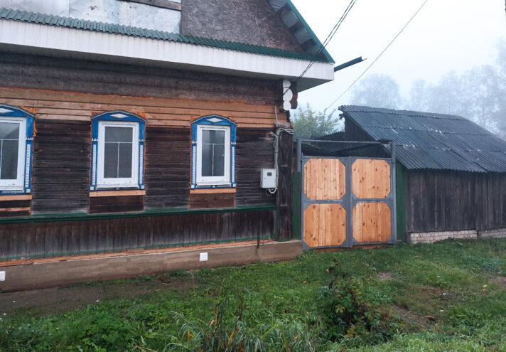 В Осташкове двое мужчин до смерти избили таксиста и угнали его машину, пытаясь уехать в Мурманск