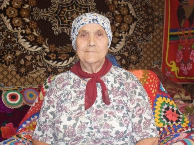 90-летняя Тамара Ильина поблагодарила главу Оленинского округа за оказанную ей помощь