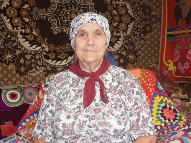 90-летняя Тамара Ильина поблагодарила главу Оленинского округа за оказанную ей помощь 90-летняя Тамара Ильина поблагодарила главу Оленинского округа за оказанную ей помощь