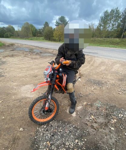 В Твери сотрудники ГИБДД задержали  12-летнего подростка на питбайке