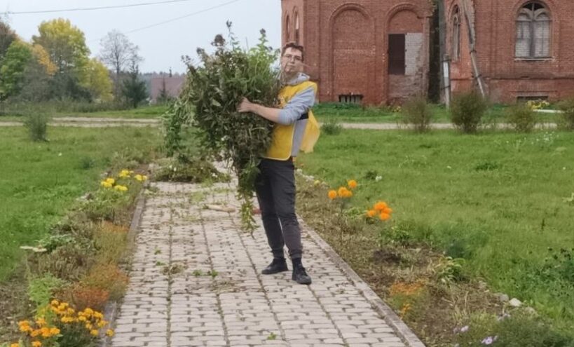 «Субботник Памяти» прошел в Бологовском районе