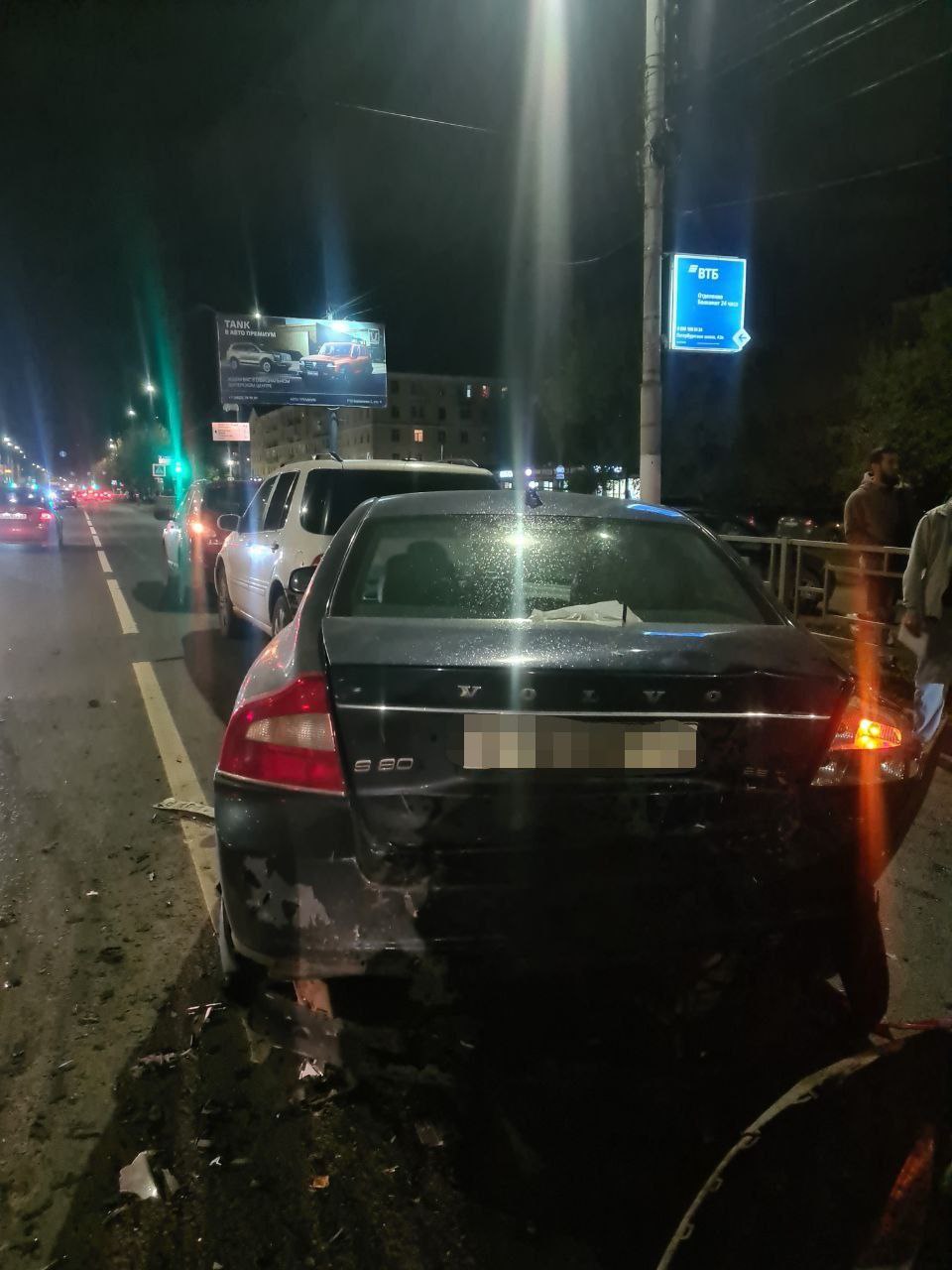 В Твери произошла авария с участием пяти автомобилей В Твери произошла авария с участием пяти автомобилей