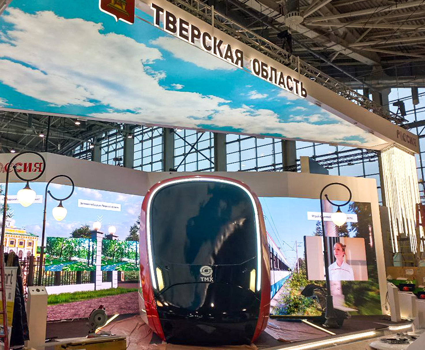 На ВДНХ завершается монтаж стенда Тверской области на выставке-форуме «Россия» На ВДНХ завершается монтаж стенда Тверской области на выставке-форуме «Россия»