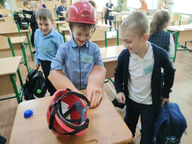 Специалисты «Тверьэнерго» обучают школьников энергосбережению Специалисты «Тверьэнерго» обучают школьников энергосбережению