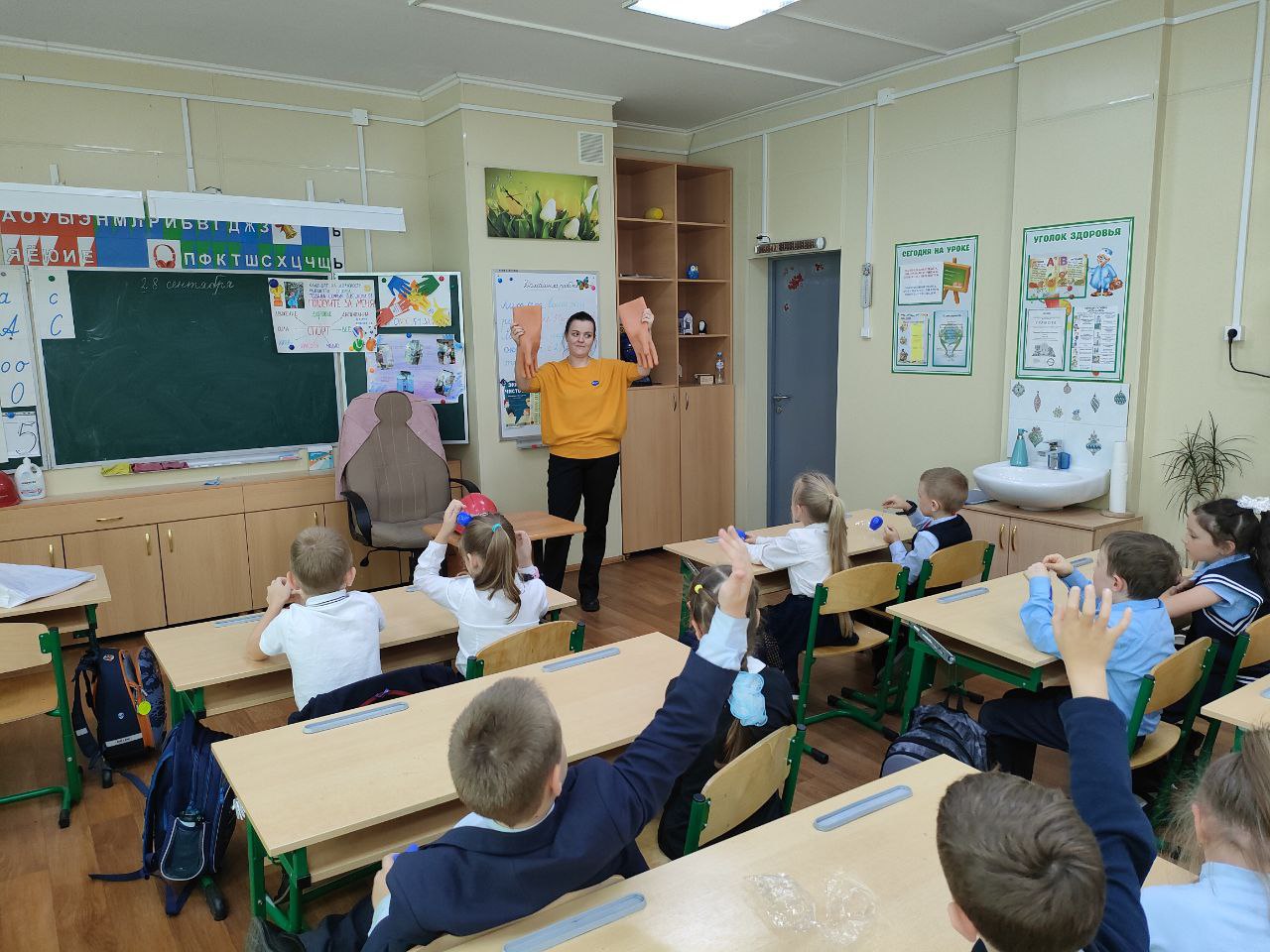 Специалисты «Тверьэнерго» обучают школьников энергосбережению