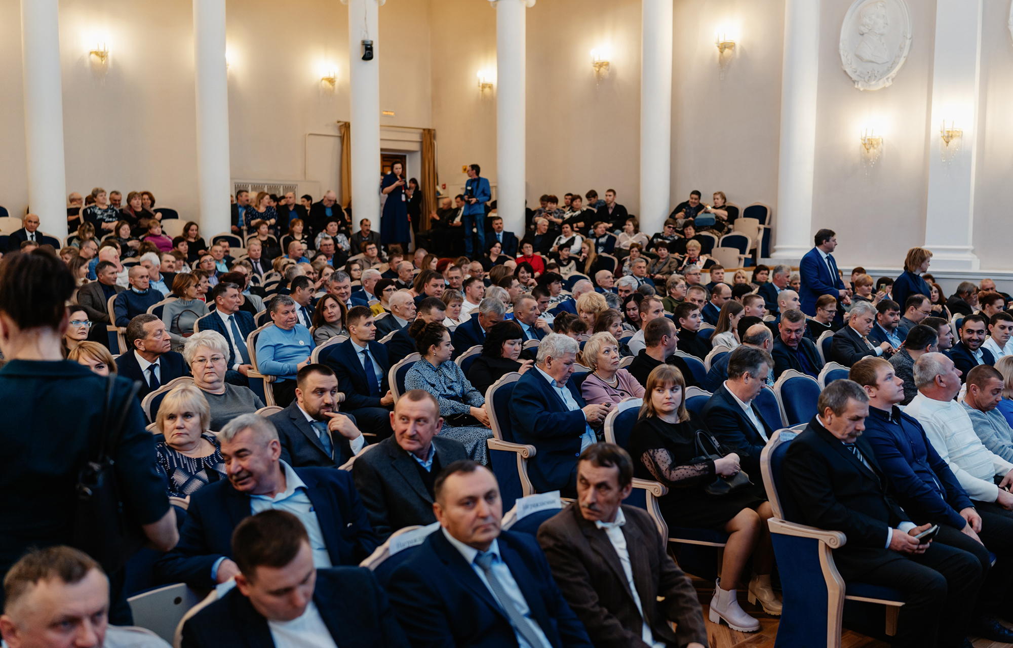 В Твери наградили лучших специалистов агропромышленного комплекса региона В Твери наградили лучших специалистов агропромышленного комплекса региона