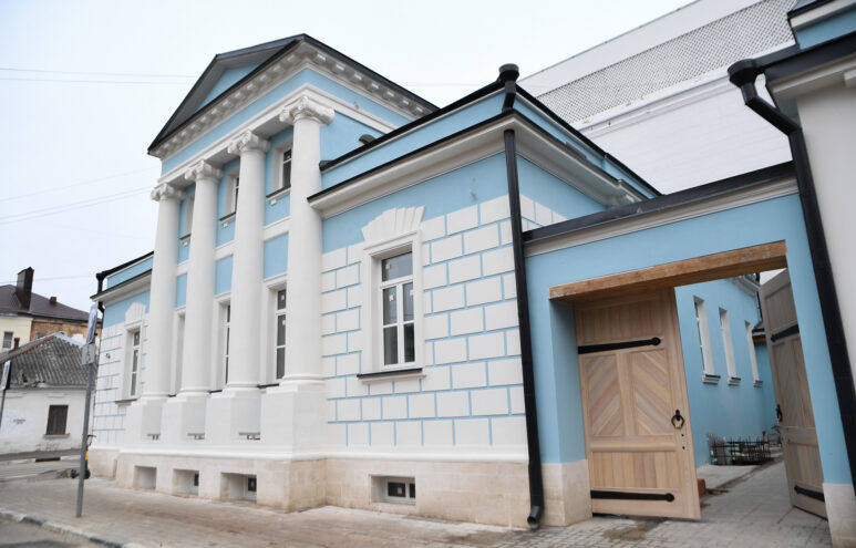 В Твери для семей бойцов СВО организовали праздничную программу ко Дню народного единства