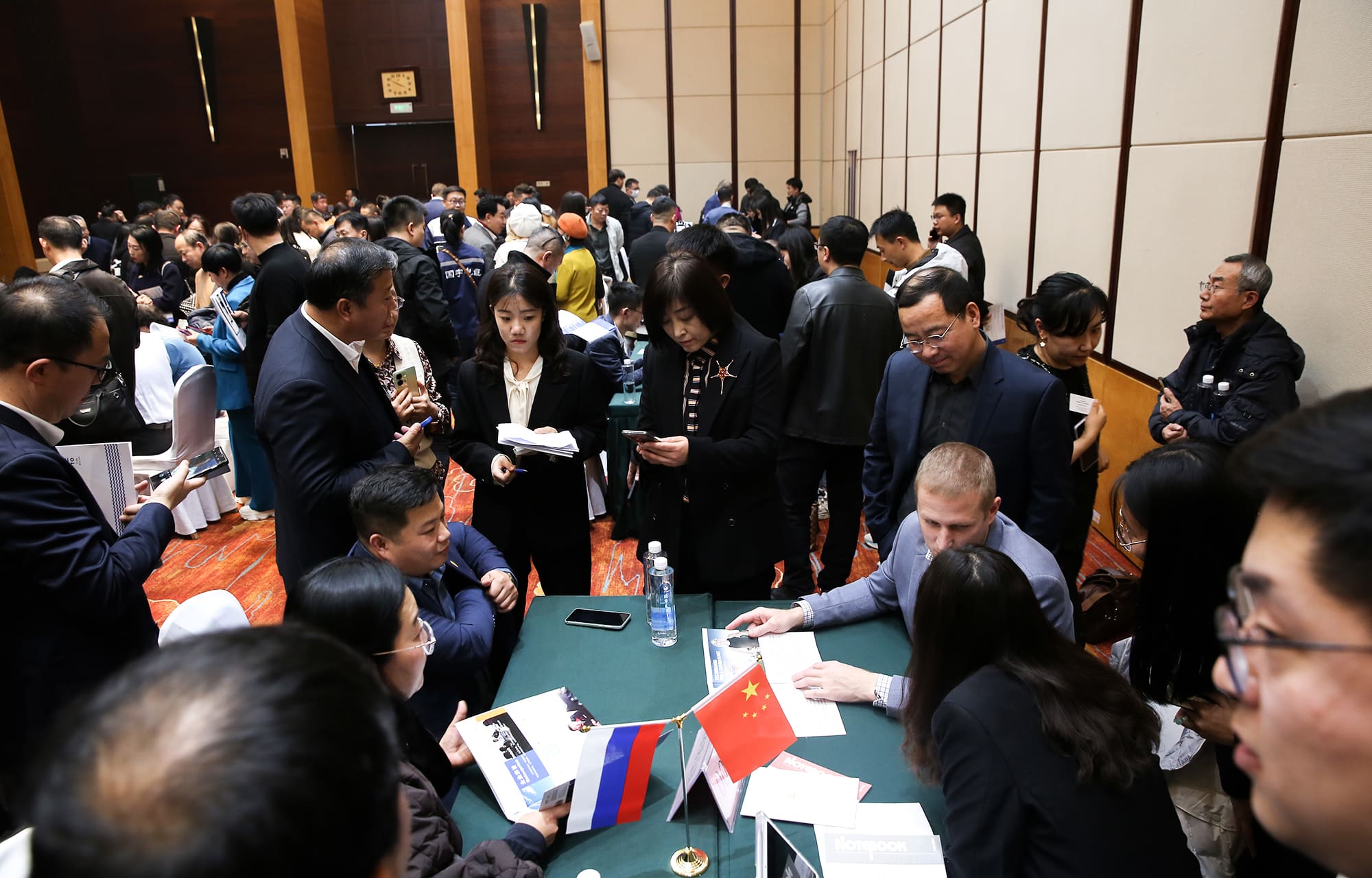 Компании Тверской области проводят встречи и переговоры в Китайской Народной Республике