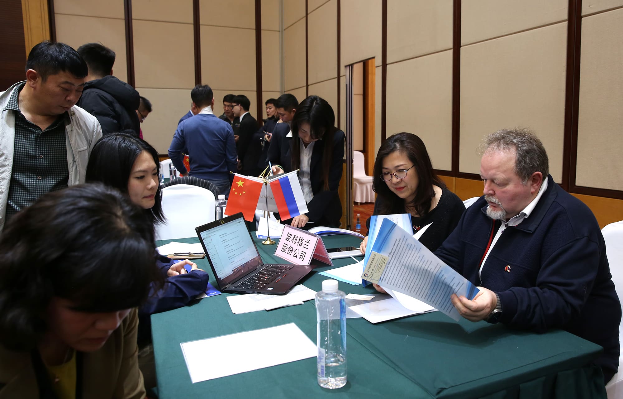 Компании Тверской области проводят встречи и переговоры в Китайской Народной Республике