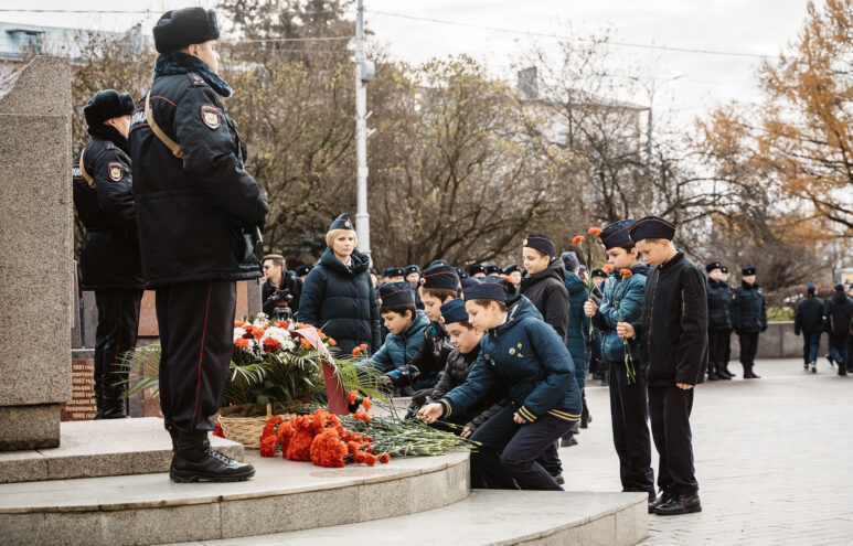 В Твери прошел День памяти сотрудников органов внутренних дел РФ и внутренних войск МВД России В Твери прошел День памяти сотрудников органов внутренних дел РФ и внутренних войск МВД России