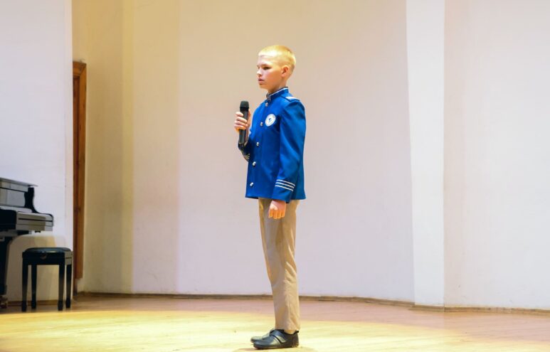 В Твери проходит вокальный конкурс «Мост в будущее» В Твери проходит вокальный конкурс «Мост в будущее»