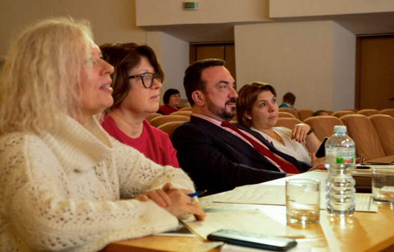 В Твери проходит вокальный конкурс «Мост в будущее» В Твери проходит вокальный конкурс «Мост в будущее»