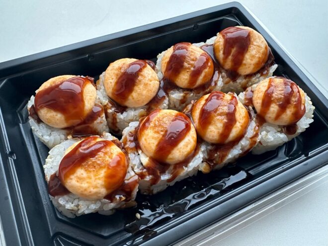 Поели за вас: Худший суп и сладкие роллы от кафе "Феникс"