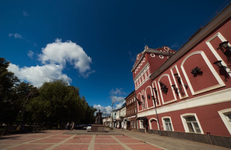 Вышний Волочек участвует в конкурсе Минстроя РФ с проектом благоустройства улицы Ванчакова линия Жителей Вышнего Волочка приглашают на проектный семинар по обсуждению Ванчаковой линии