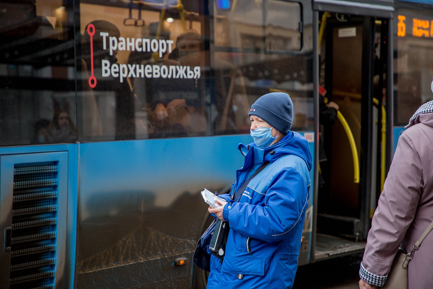 В автобусах "Транспорта Верхневолжья" ловят безбилетников В автобусах "Транспорта Верхневолжья" ловят безбилетников