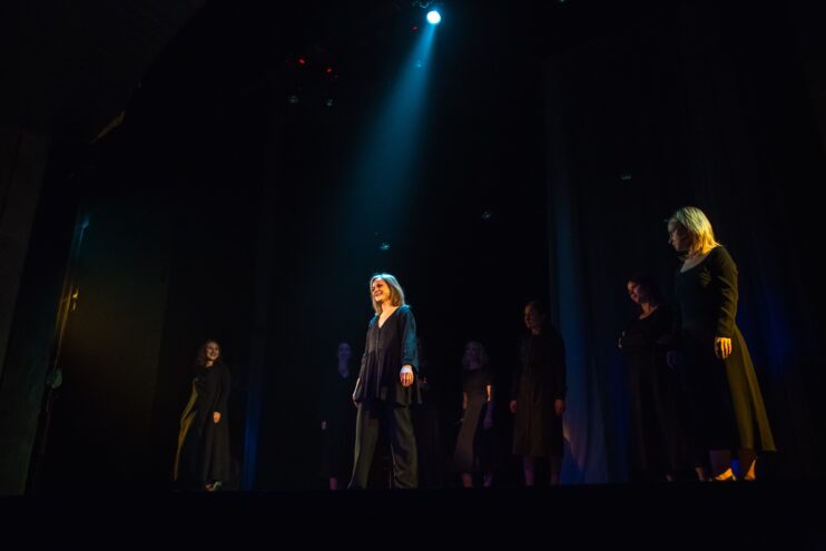 Голоса из детства: В Тверском театре кукол представили спектакль-исповедь