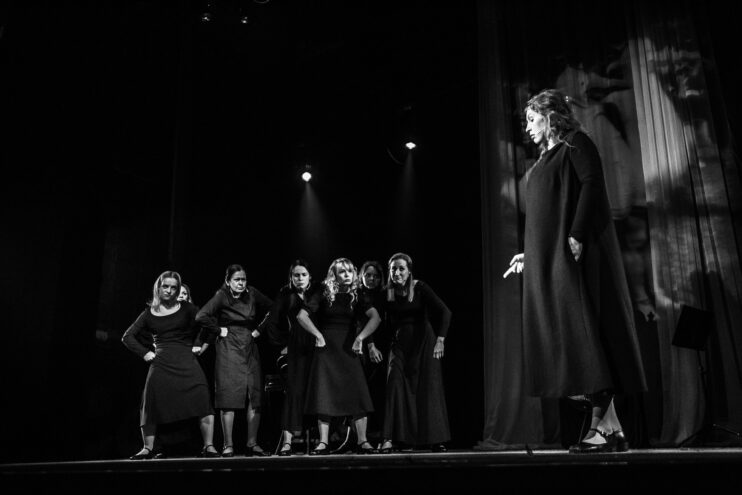 Голоса из детства: В Тверском театре кукол представили спектакль-исповедь