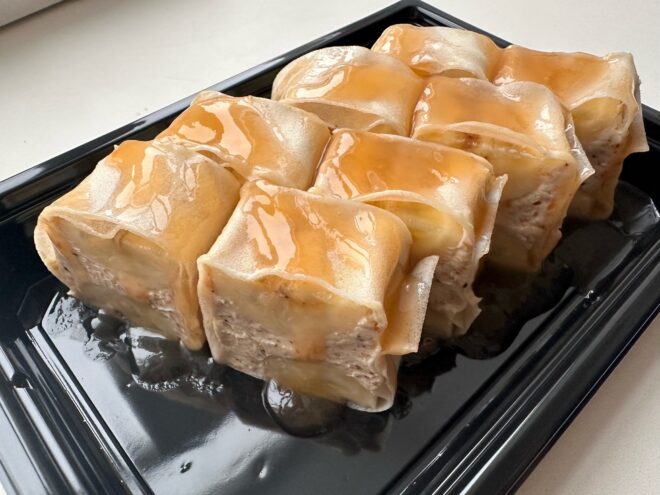 Поели за вас: Худший суп и сладкие роллы от кафе "Феникс"