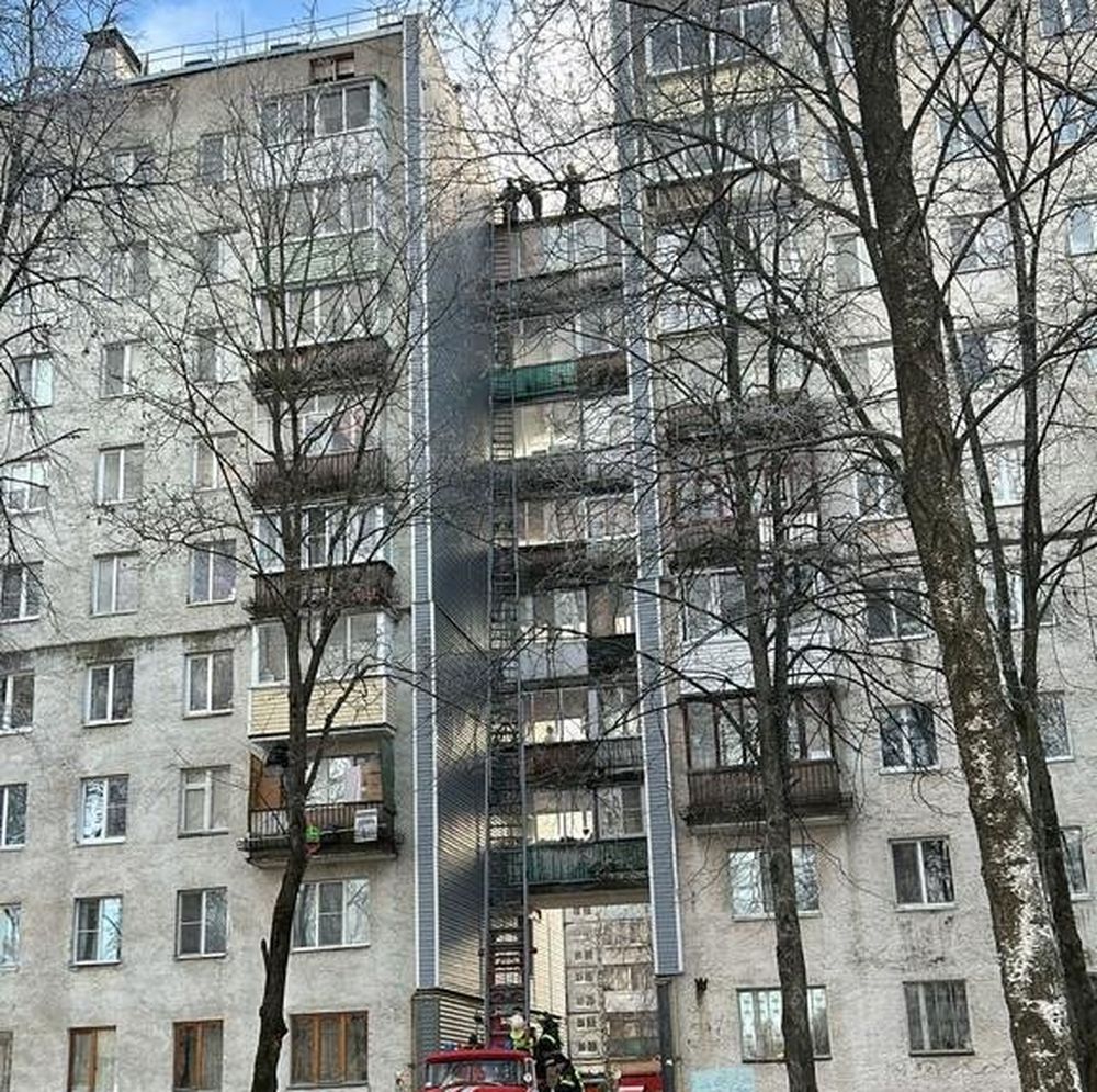 В городе Конаково в многоквартирном доме случился пожар В городе Конаково в многоквартирном доме случился пожар