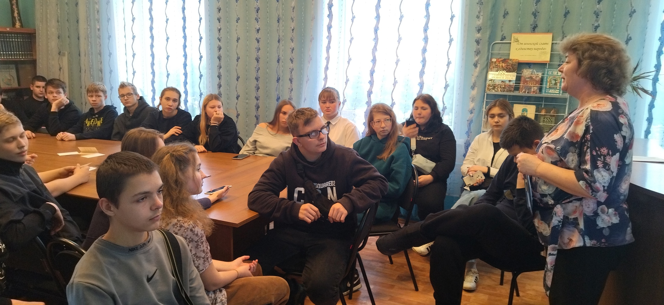 Студенты Технологического колледжа приняли участие в историческом экскурсе Студенты Технологического колледжа приняли участие в историческом экскурсе