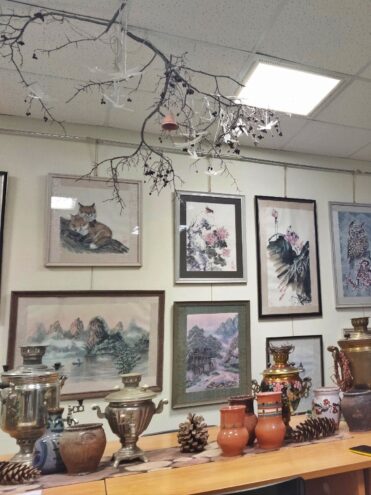 В тверском Ботаническом саду работает выставка китайской живописи "Песни ветра" В тверском Ботаническом саду работает выставка китайской живописи "Песни ветра"