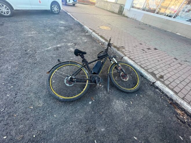 В Твери пенсионер на Шевроле не пропустил велосипедиста