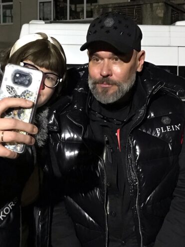 Актер Максим Аверин сыграл в Твери свой моноспектакль Актер Максим Аверин сыграл в Твери свой моноспектакль