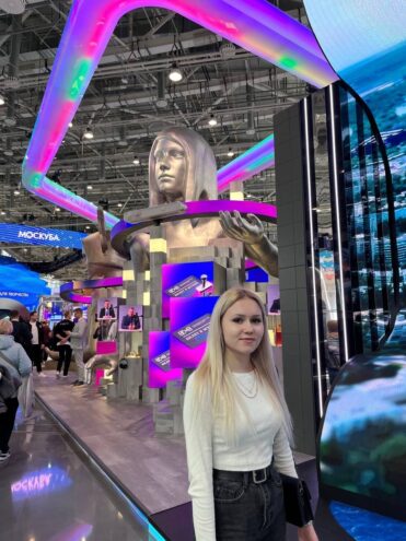 Алина Лаптева: Тверской стенд на ВДНХ невозможно пропустить Алина Лаптева: Тверской стенд на ВДНХ невозможно пропустить