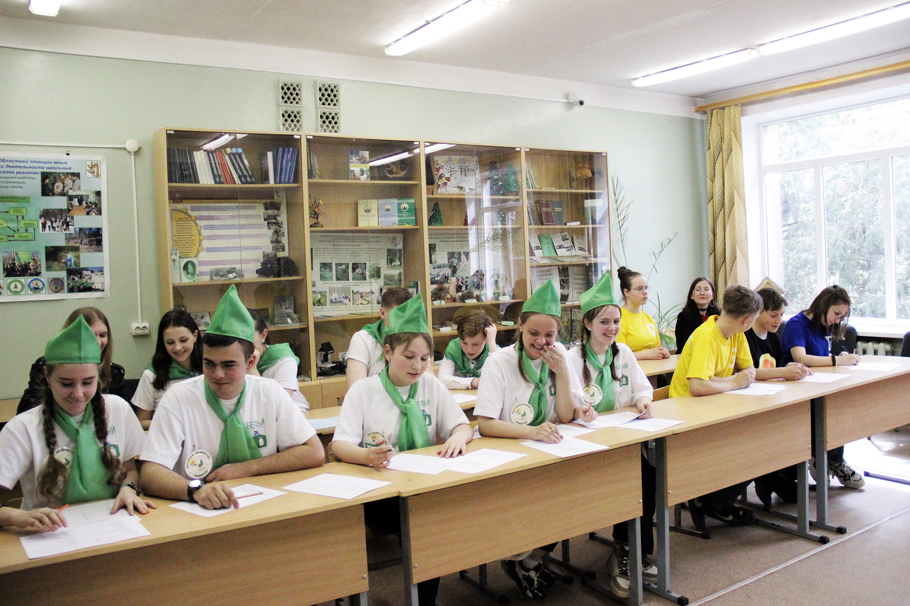 Юные жители Тверской области учатся охранять природу в школьных лесничествах Юные жители Тверской области учатся охранять природу в школьных лесничествах