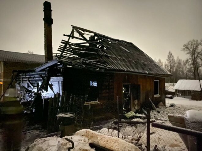 В городе Нелидово при пожаре погиб хозяин дома В городе Нелидово при пожаре погиб хозяин дома