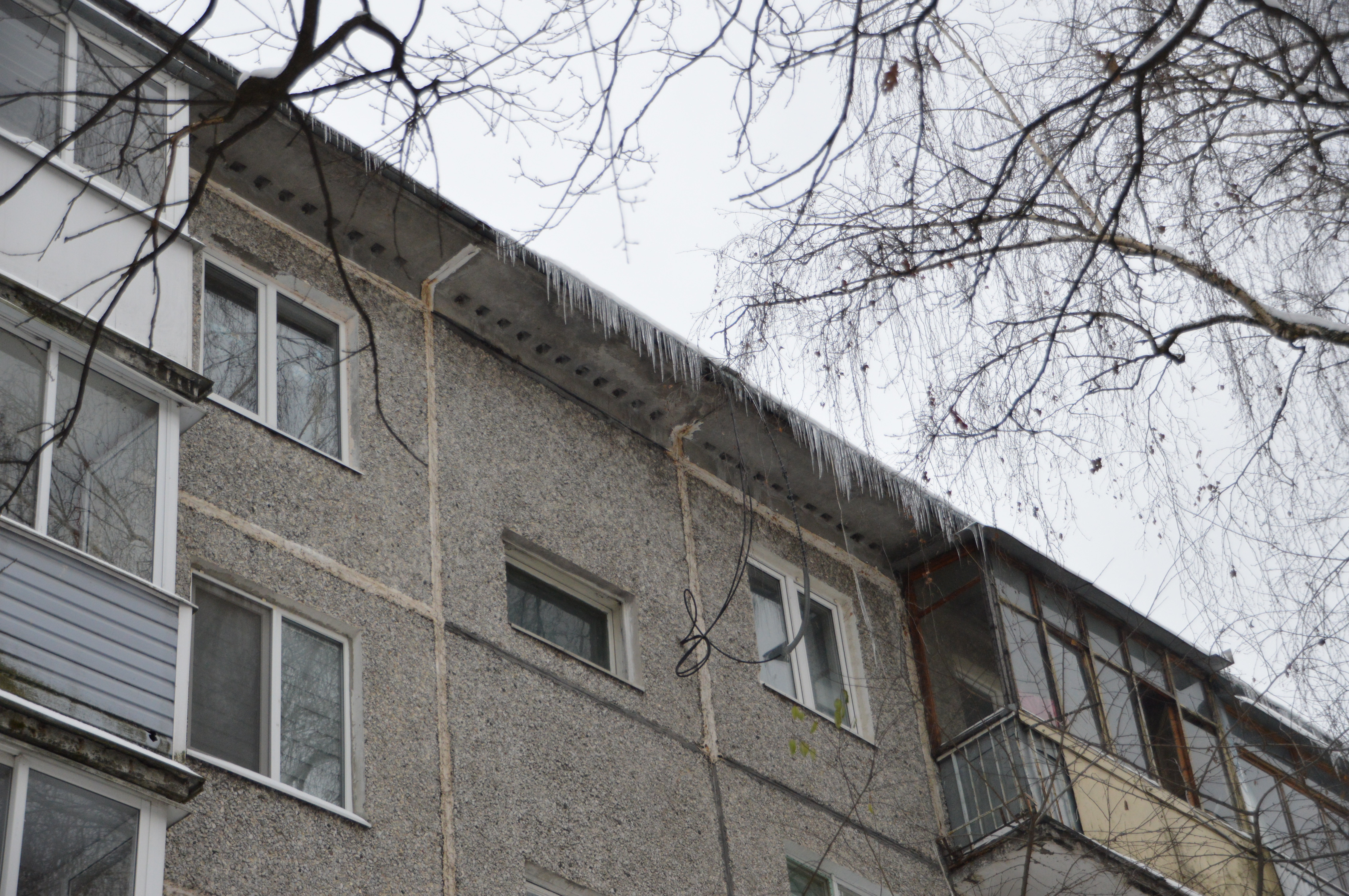 В Твери проводится проверка состояния кровель жилых домов В Твери проводится проверка состояния кровель жилых домов