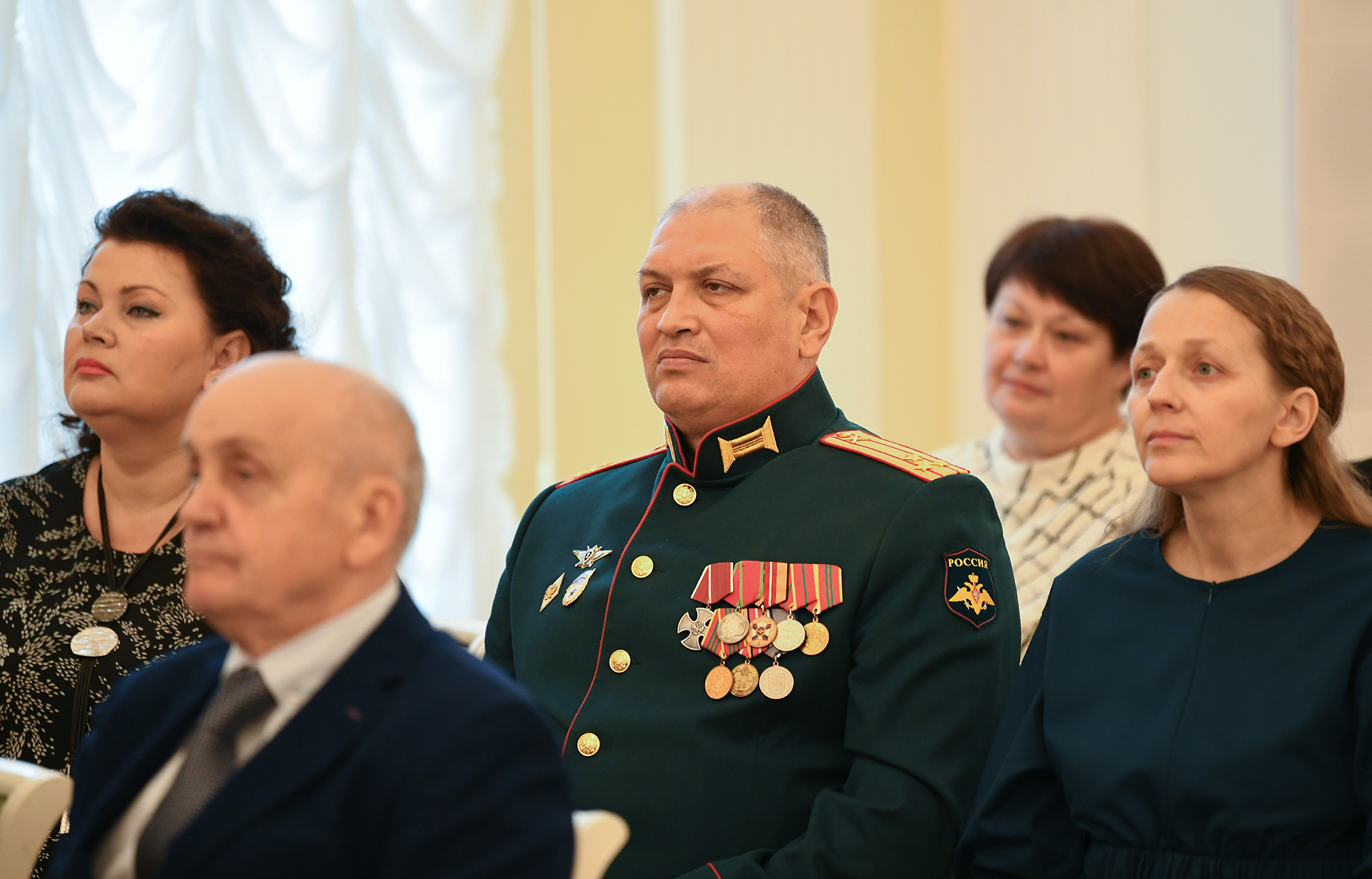 В День Конституции РФ Игорь Руденя вручил государственные и региональные награды жителям Тверской области В День Конституции РФ Игорь Руденя вручил государственные и региональные награды жителям Тверской области