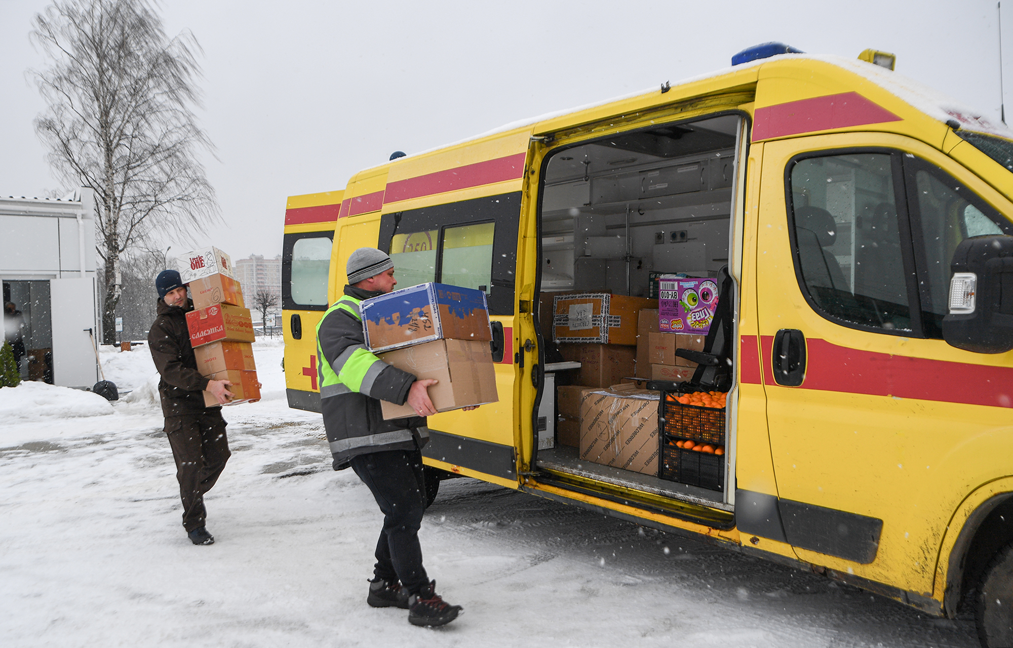 Тверская область направила в зону спецоперации предновогодний гуманитарный груз