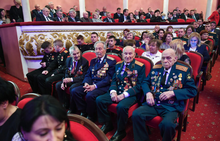 Игорь Руденя провел предновогоднюю встречу с представителями гражданского общества Тверской области