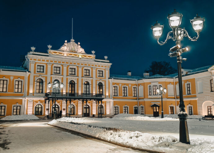Гостям Тверского императорского дворца расскажут новогодние рассказы советских писателей В Твери пройдет музейно-поэтическое мероприятие «Ликуй, победоносный Ленинград!»