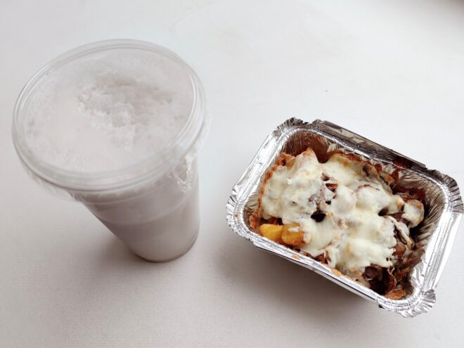 Поели за вас: Любимая пицца Деда Мороза от «Папа Джонс»