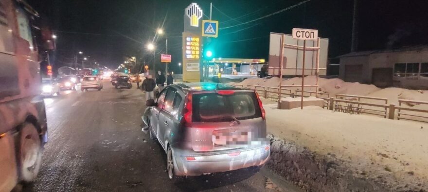 В Твери пьяный водитель спровоцировал ДТП с пострадавшей В Твери пьяный водитель спровоцировал ДТП с пострадавшей