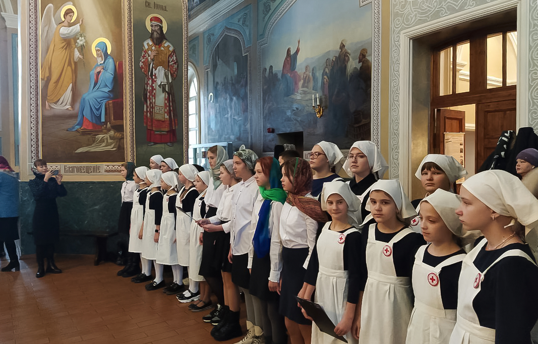 В Тверской области прошла церемония вступления новых учащихся в ряды Дружины сестёр милосердия имени Екатерины Бакуниной
