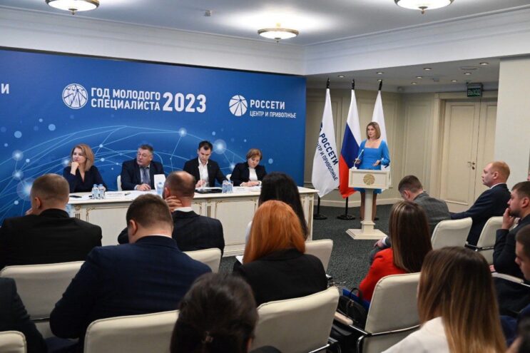 Игорь Маковский наградил победителей конкурса «Молодые лидеры» и встретился с председателями Советов молодежи в Москве Игорь Маковский наградил победителей конкурса «Молодые лидеры» и встретился с председателями Советов молодежи в Москве