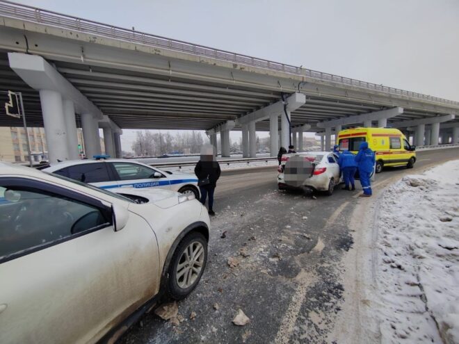 В Твери столкнулись Nissan и Kia В Твери столкнулись Nissan и Kia