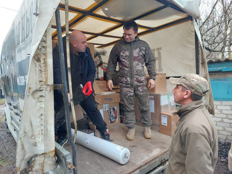 В Конаковском округе наладили доставку грузов бойцам в зону СВО В Конаковском округе наладили доставку грузов бойцам в зону СВО