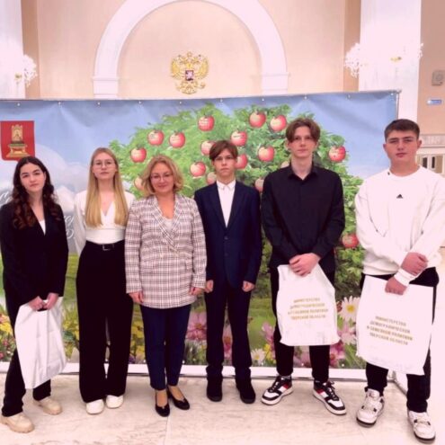 На Слет Детского общественного совета съехались ребята с всего региона На Слет Детского общественного совета съехались ребята с всего региона
