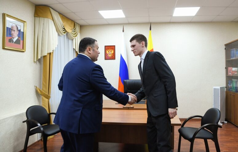 В общежитии Тверского химико-технологического колледжа отремонтируют кровлю В общежитии Тверского химико-технологического колледжа отремонтируют кровлю