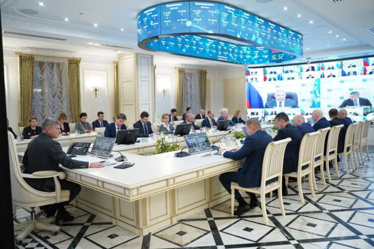 Игорь Маковский: энергетикам необходимо продолжить работу в режиме повышенной готовности и обеспечивать непрерывное энергоснабжение