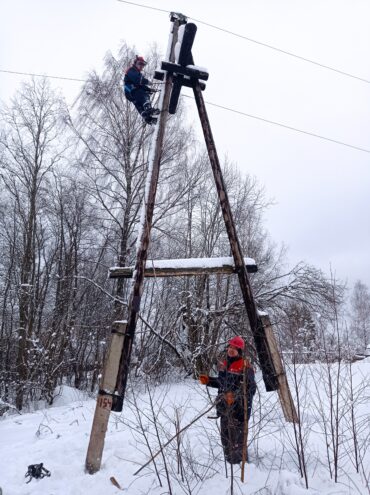 Бригады «Тверьэнерго» восстановили электроснабжение в шести районах региона после прохождения циклона Бригады «Тверьэнерго» восстановили электроснабжение в шести районах региона после прохождения циклона