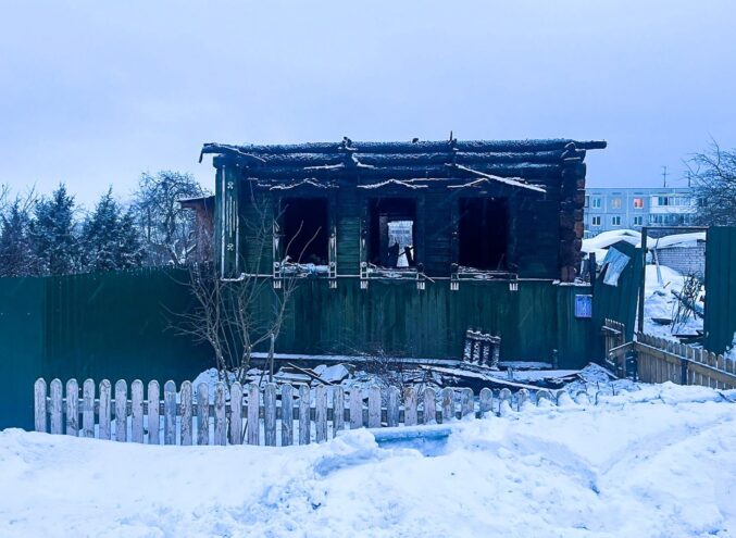Под Тверью на месте пожара нашли тело пенсионерки Под Тверью на месте пожара нашли тело пенсионерки